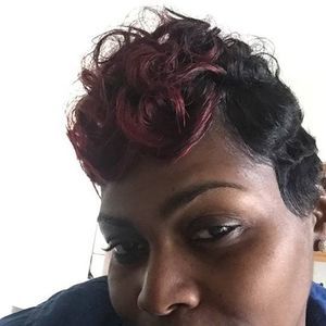 Meet your Posher, Latanya