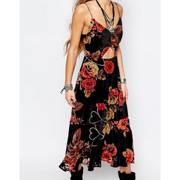 Black Floral Velvet Cut Out Midi Dress - Picture 3 of 4