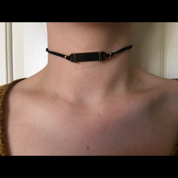 Gold bar choker on black suede 💡 - Picture 1 of 3