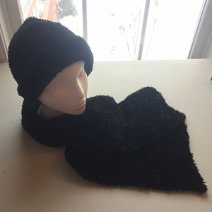 Black Fuzzy Hat & Scarf Set with Gloves