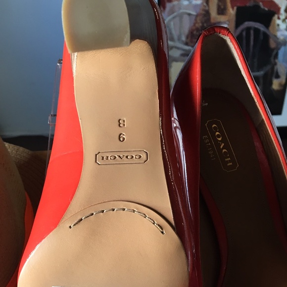 Shoes - Picture 2 of 4