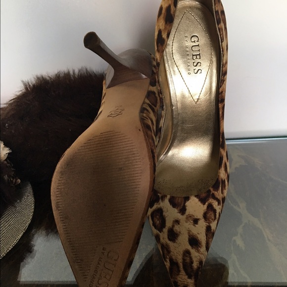 Shoes - Picture 3 of 4