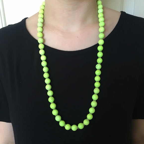 Bright lime green beaded necklace!! - Picture 1 of 2
