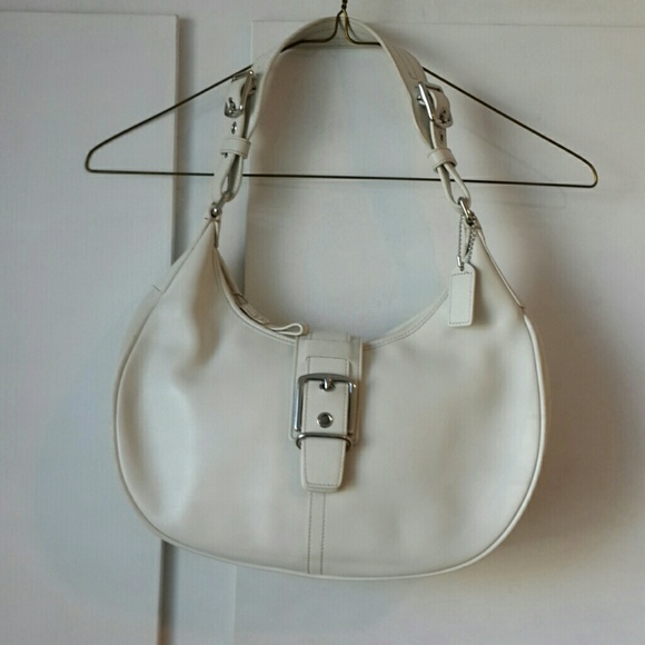 Coach white shoulder bag still with tag
