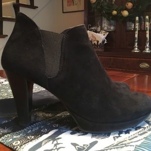 Paul Green Suede Booties
