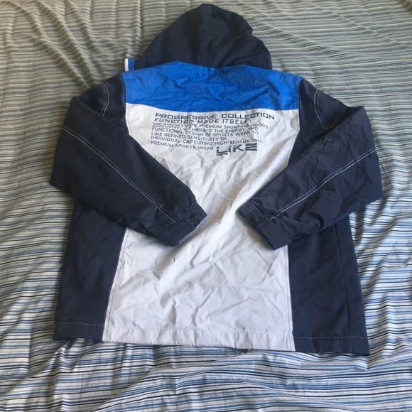 Man's coat - Picture 2 of 3