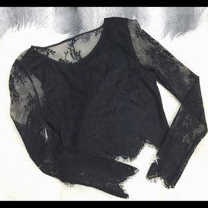 Long sleeve lace crop top