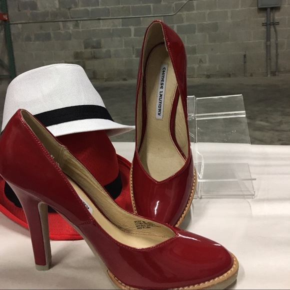 Shoes - Picture 3 of 4