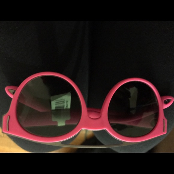 Gunglasses