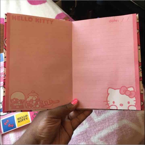 Hello Kitty Bundle! - Picture 3 of 4