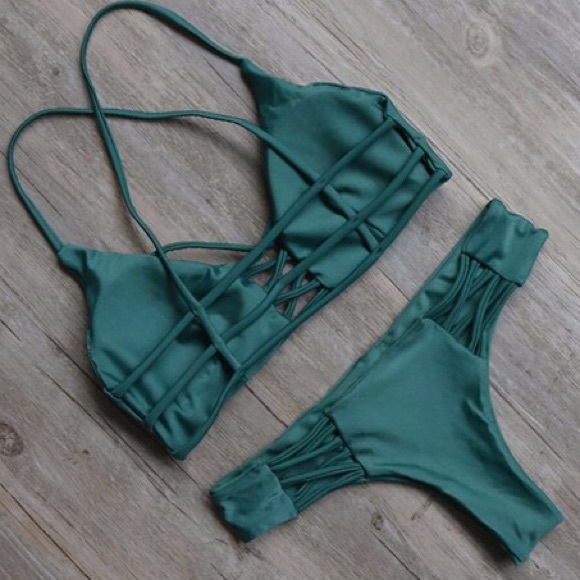 Green bikini set  SW199 - Picture 3 of 4