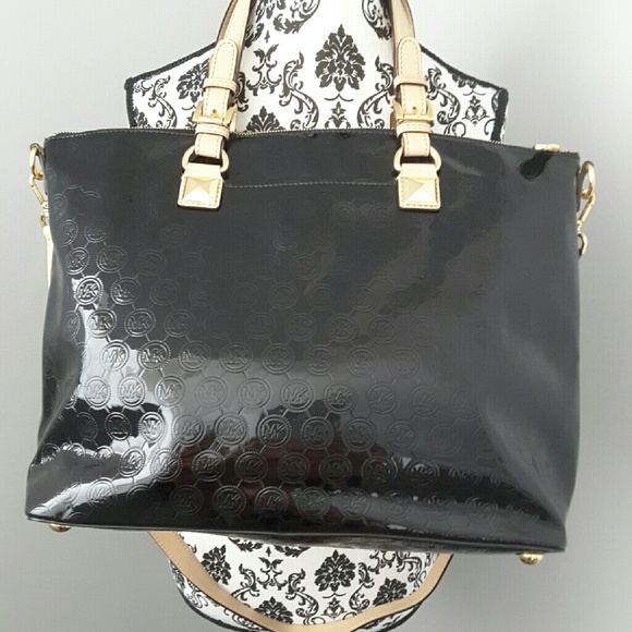 Michael Kors East West Jet Set Tote Bag - Picture 4 of 4