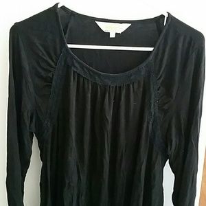 Maternity tie back tunic. With button/lace detail