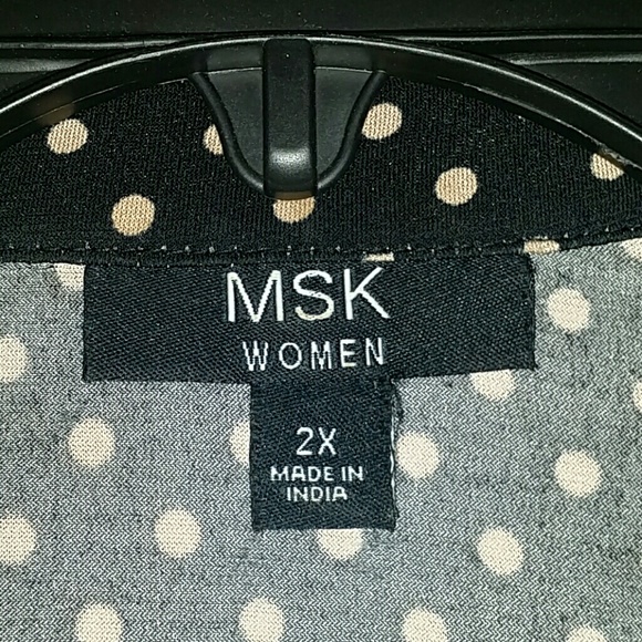 Dress - Picture 3 of 4