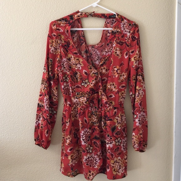 Romper - Picture 1 of 3