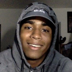 Meet your Posher, Devin