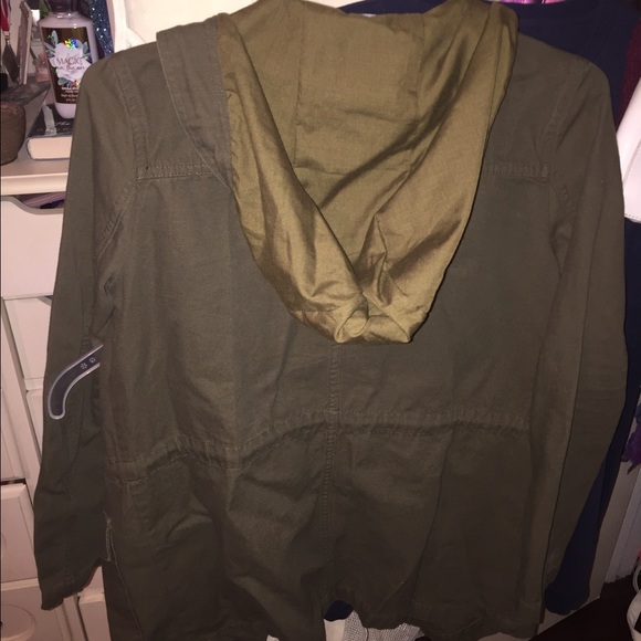 Olive green jacket - Picture 2 of 2