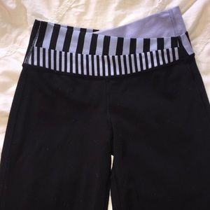 Lulu lemon yoga pants