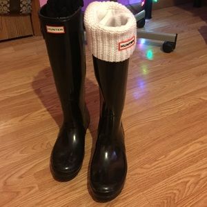 Hunter Rain Boots plus 3 different pairs of socks
