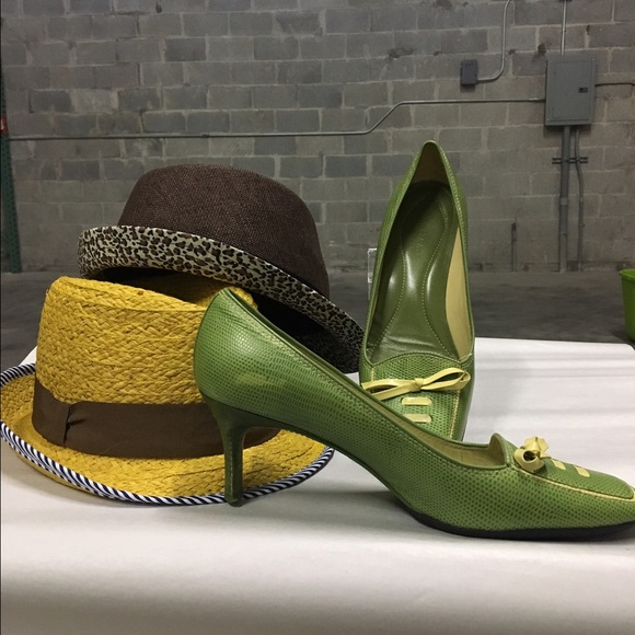 Shoes - Picture 3 of 3