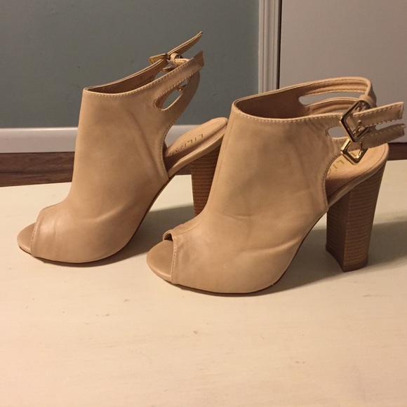 Nude peep toe heels!