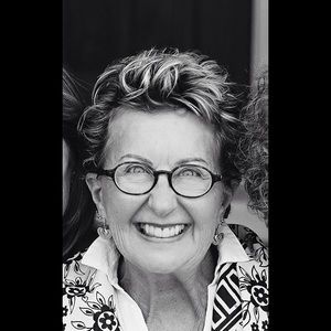 Meet your Posher, Suzanne