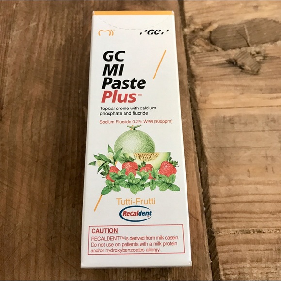 GC MI PASTE calcium & flouride