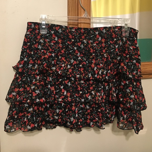 F21 - Floral Ruffle Skirt