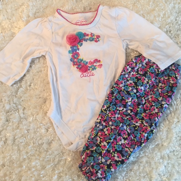 Two outfit bundle - Picture 2 of 4