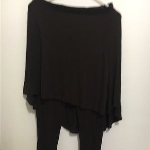 Skirt and leggings in one.