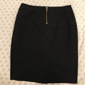 Zara Black pencil skirt