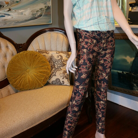 Lularoe Rare Collectible Leggings - Picture 3 of 4