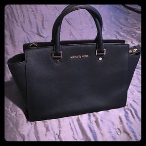 Michael Kors Selma Bag In Black. Like New. Large