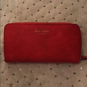 Motivated to Sell - kate spade Lacey wallet