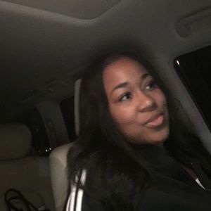 Meet your Posher, Jeanelle