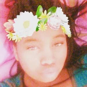 Meet your Posher, Leah