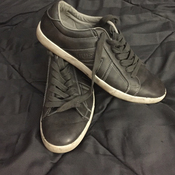 Guess shoes size 9.5