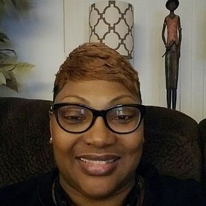 Meet your Posher, Pamela