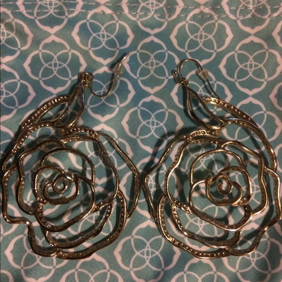 Kendra Scott Rose Earrings