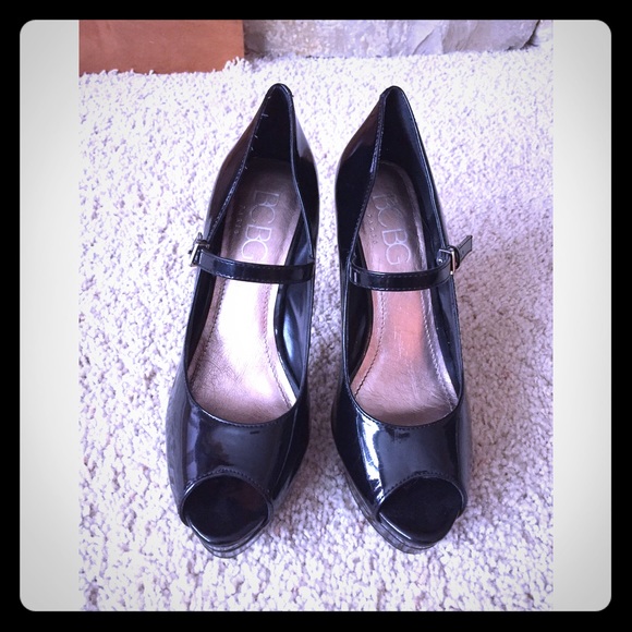 One strap stilettos - Picture 1 of 2