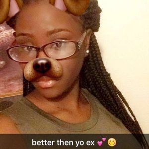 Meet your Posher, Shemetria