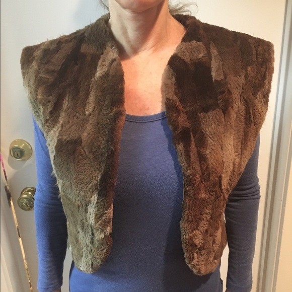 Fur vest