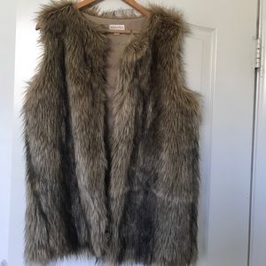 Fur vest