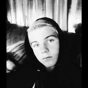 Meet your Posher, Justin