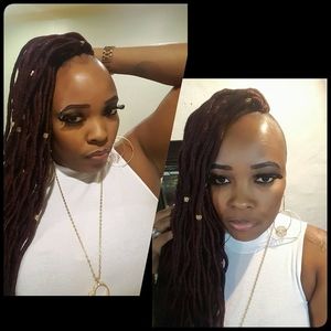 Meet your Posher, Nadirah