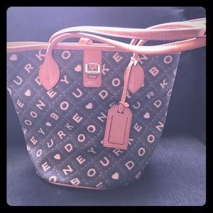 Dooney & Bourke bucket purse