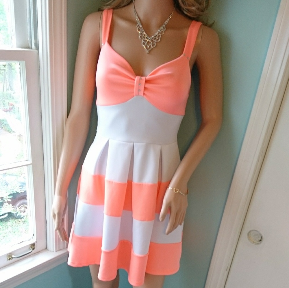 Rue21 Gorgeous orange and white dress