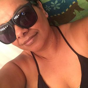 Meet your Posher, Regina