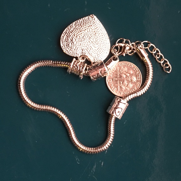 All my children have paws bracelet - Picture 3 of 8