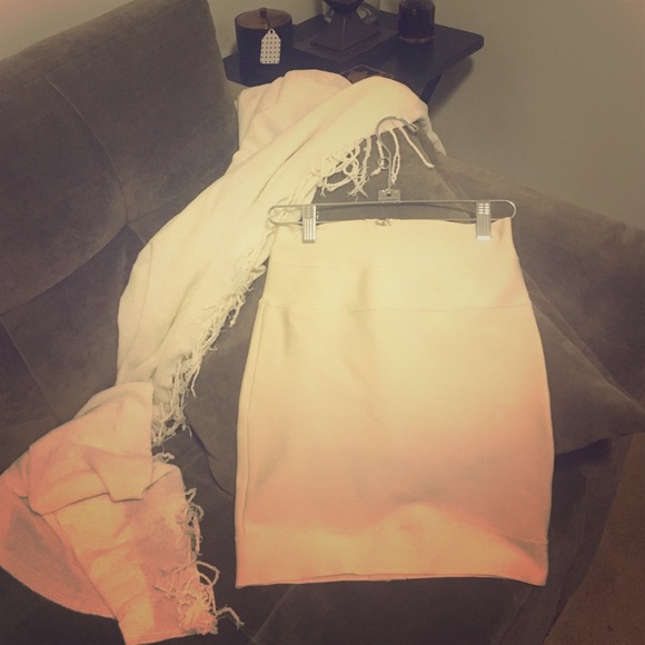 FINAL PRICE Herve Leger bandage mini skirt